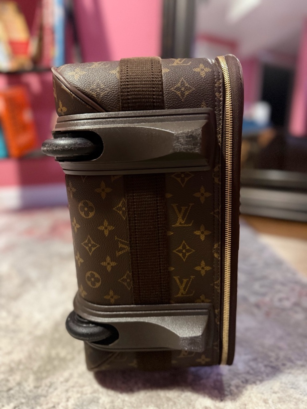 AUTHENTIC LOUIS VUITTON LUGGAGE - Picture 6 of 12